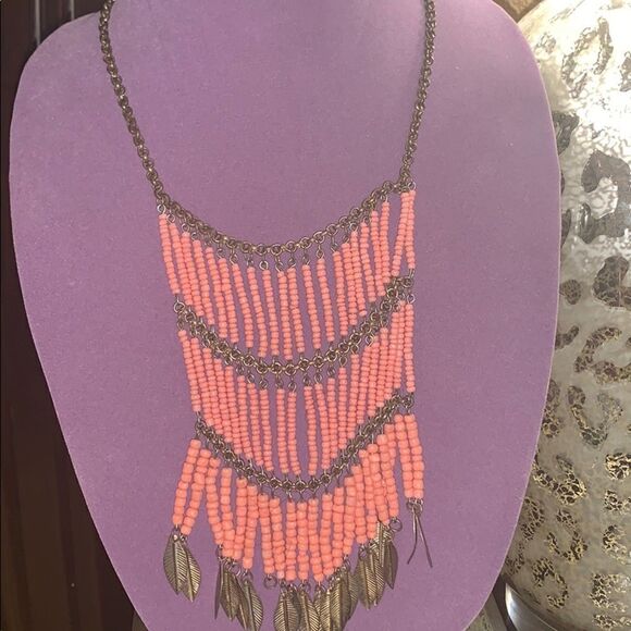 Rustic beaded metal feather necklace - Picture 1 of 3